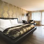 Kurhaus 3*