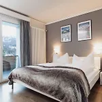 Kurhaus 3*
