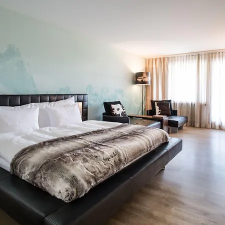 Kurhaus 3*