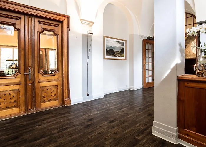 Отель Kurhaus 3*