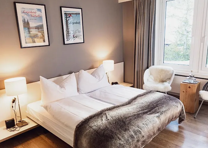 Kurhaus Szálloda 3*