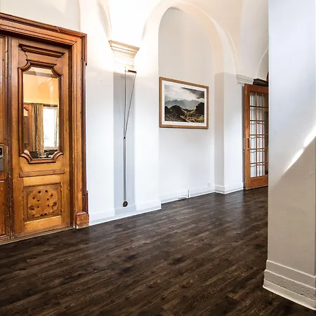 Отель Kurhaus 3*